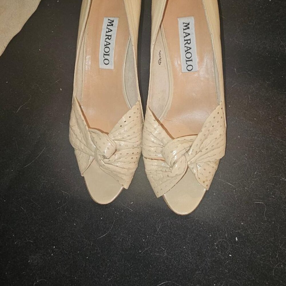 Maraolo vintage trendy beige kitten heel pumps